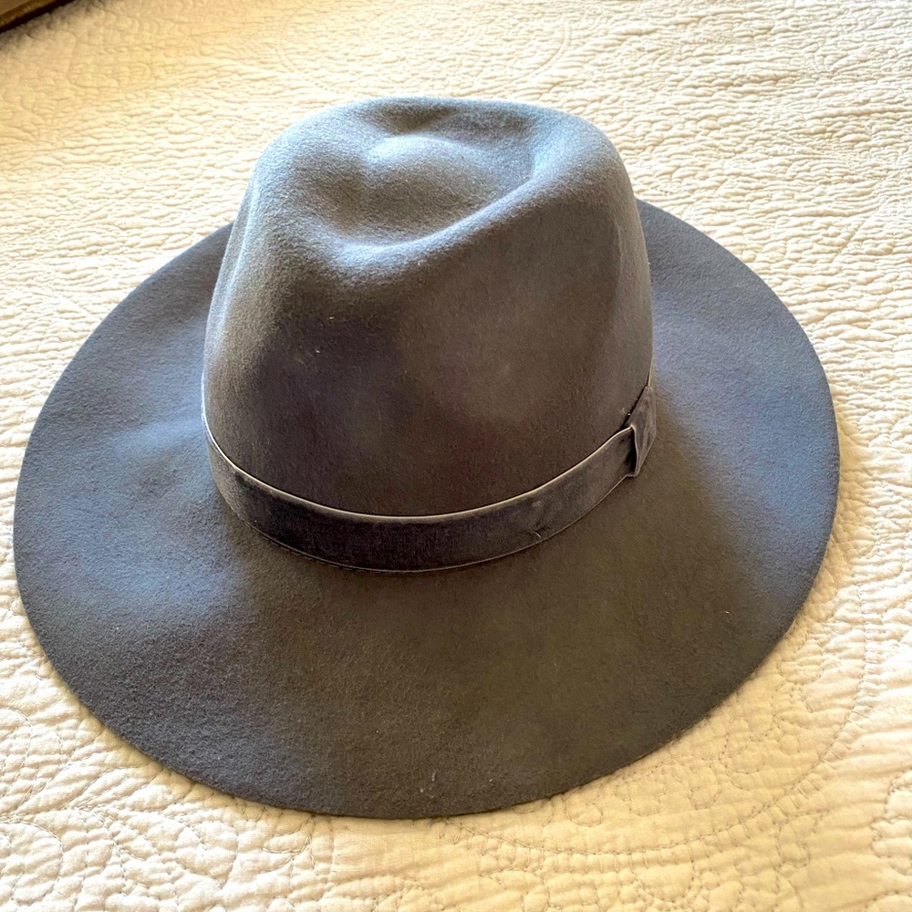 Urban outfitters grey hat